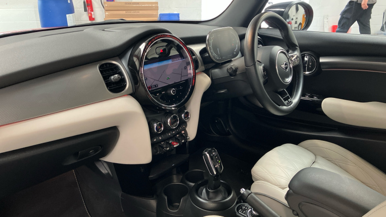 MINI Convertible 2.0 Cooper S Exclusive 2dr Auto [Comfort Pack] Petrol Convertible